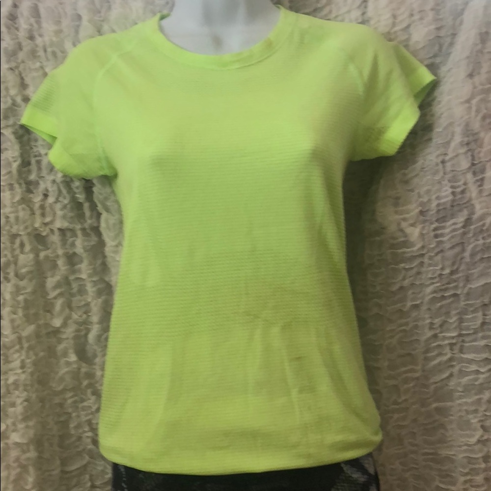 Bright green lulu tee